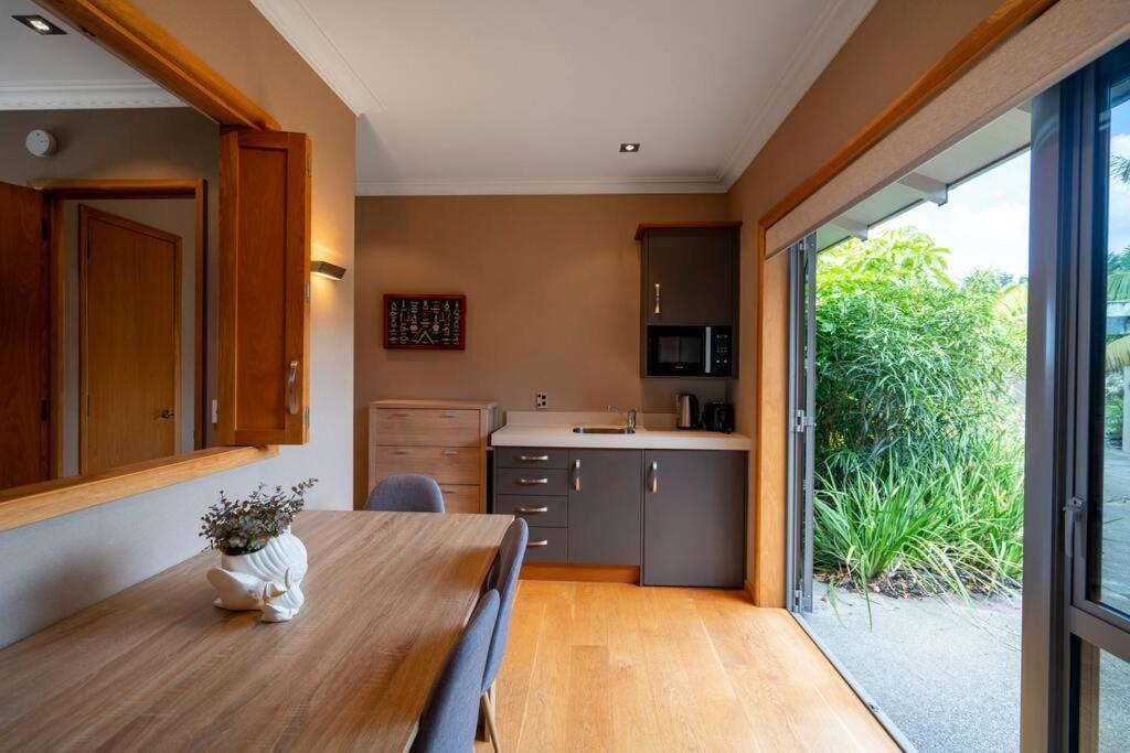 Luxury Country Retreat Apartamento Cooks Beach Exterior foto