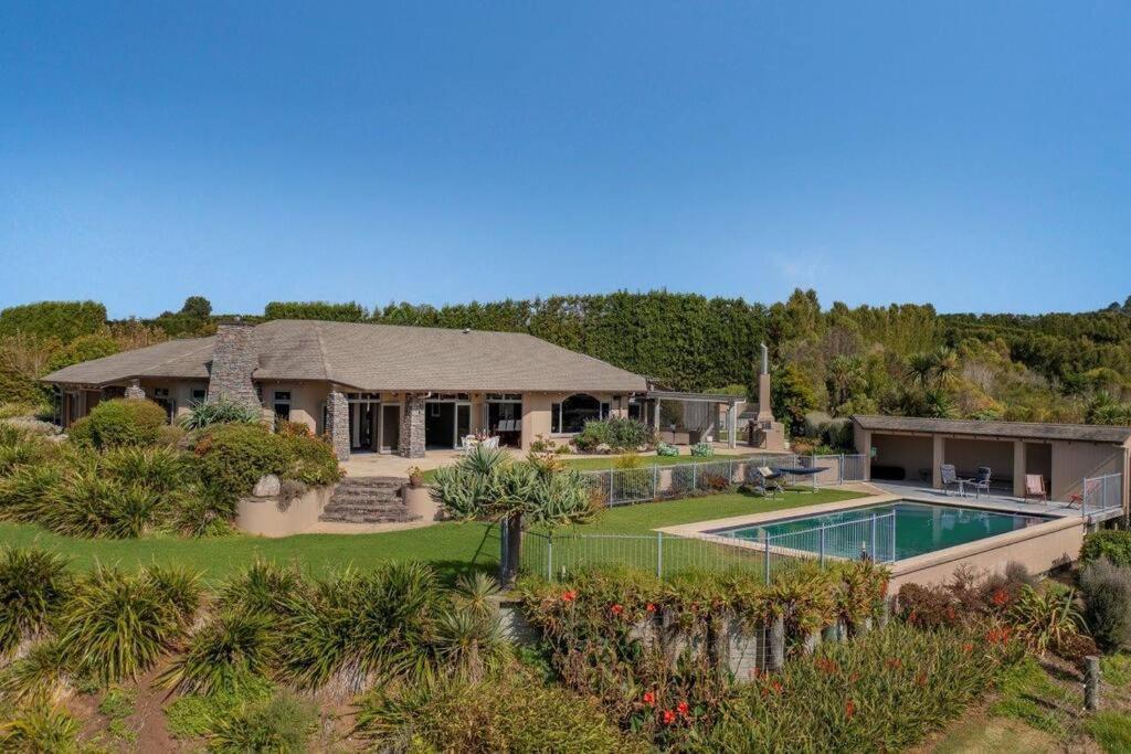 Luxury Country Retreat Apartamento Cooks Beach Exterior foto